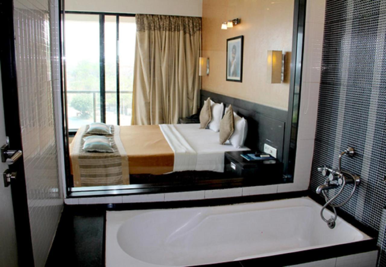 Hotel Princess Park Daman Extérieur photo